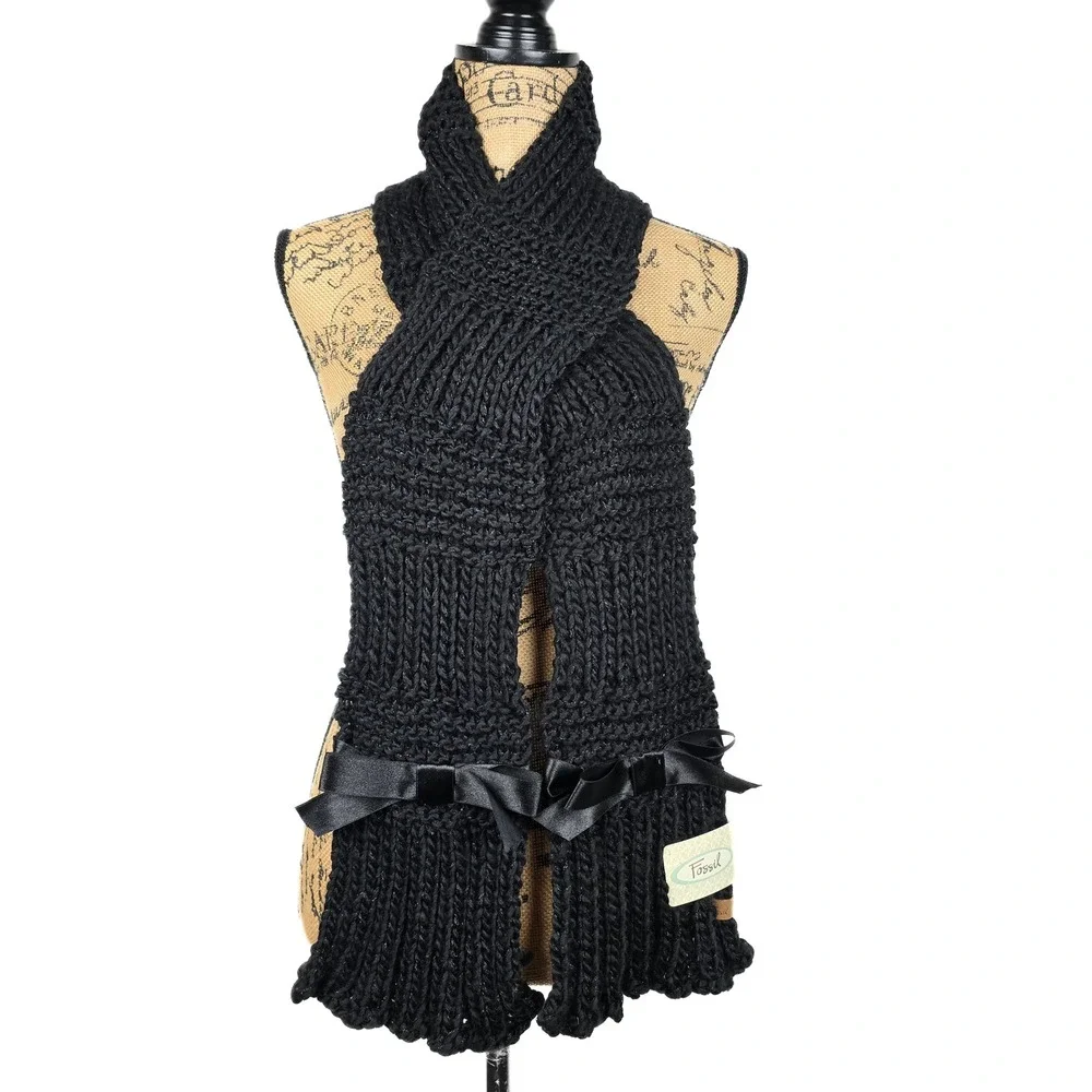 Fossil Lacey Lurex Black Chunky Knit Scarf with Satin Bows Metallic CW4003001